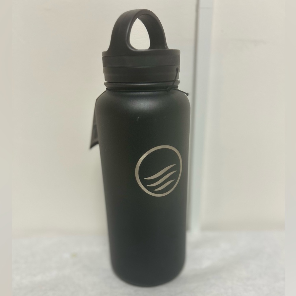 United By Blue 32oz Stainless Steel Water Bottle
